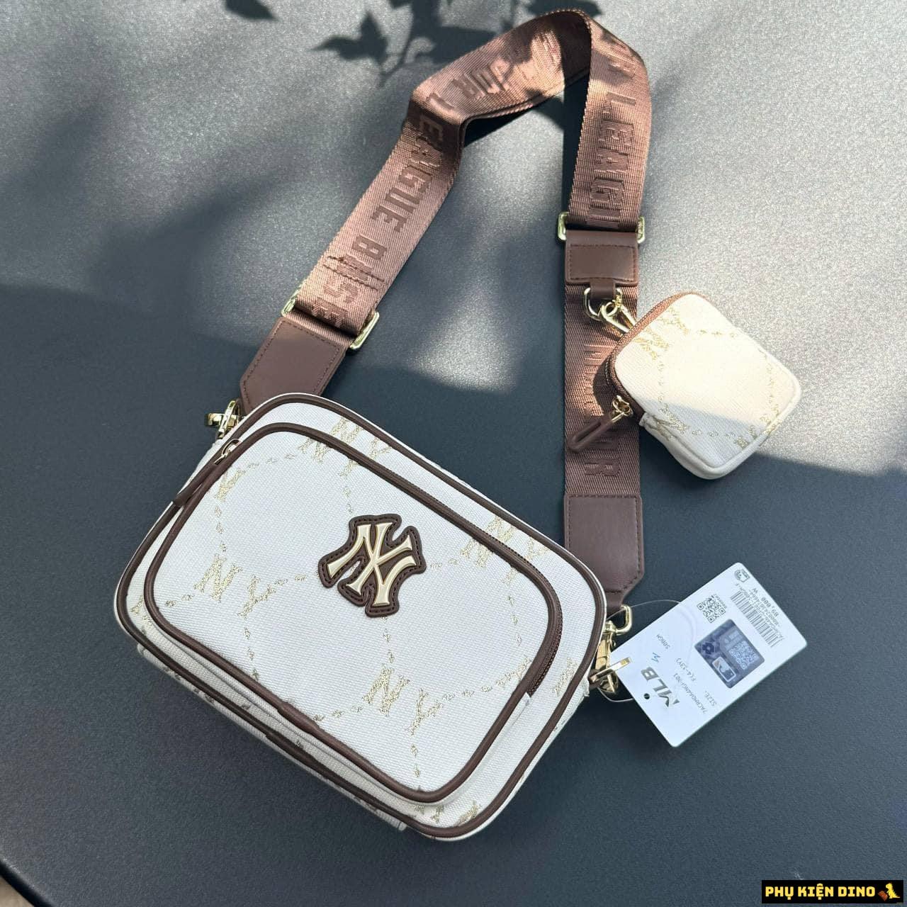 Túi MLB Korea Dia Mono Camera Bag New York Yankees Cream Túi MLB Korea Dia Mono Camera Bag New York Yankees Cream